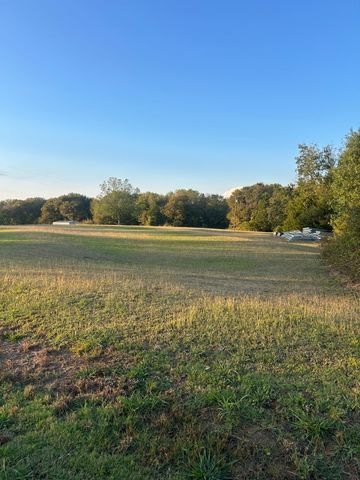206 Mohawk Trail, East Tawakoni, TX 75472