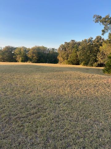 206 Mohawk Trail, East Tawakoni, TX 75472