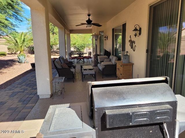13452 W EL SUENO Court, Sun City West, AZ 85375