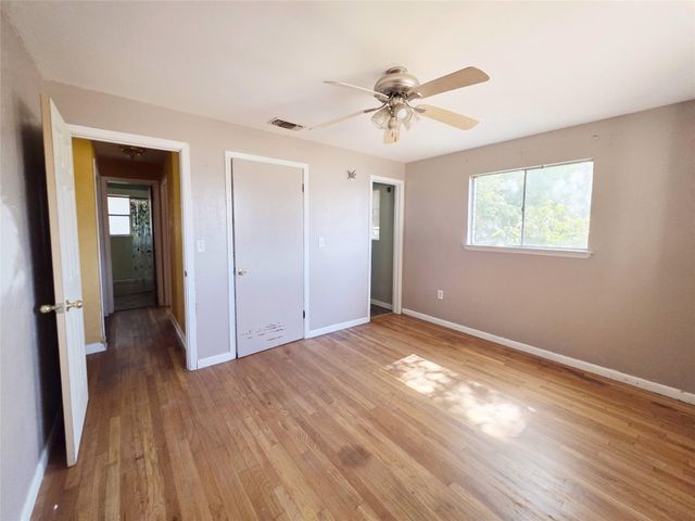 111 S Harvey House Road, Somerville, TX 77879
