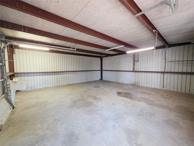 111 S Harvey House Road, Somerville, TX 77879