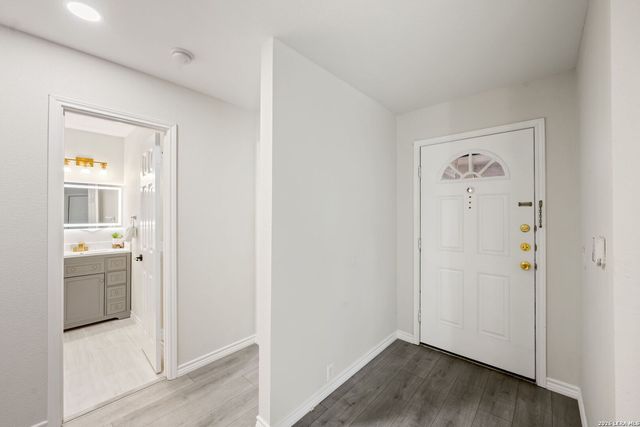 3953 BROOK HOLLOW DR, Schertz, TX 78154