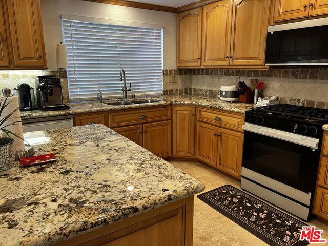 7825 Seaglen Drive 34, Huntington Beach, CA 92648