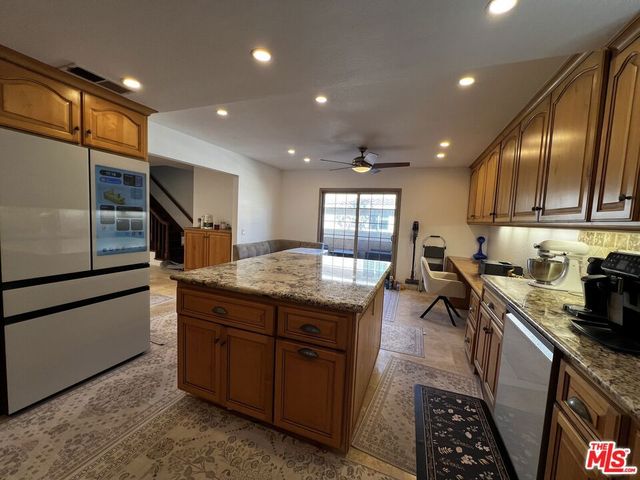 7825 Seaglen Drive 34, Huntington Beach, CA 92648