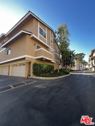 7825 Seaglen Drive 34, Huntington Beach, CA 92648
