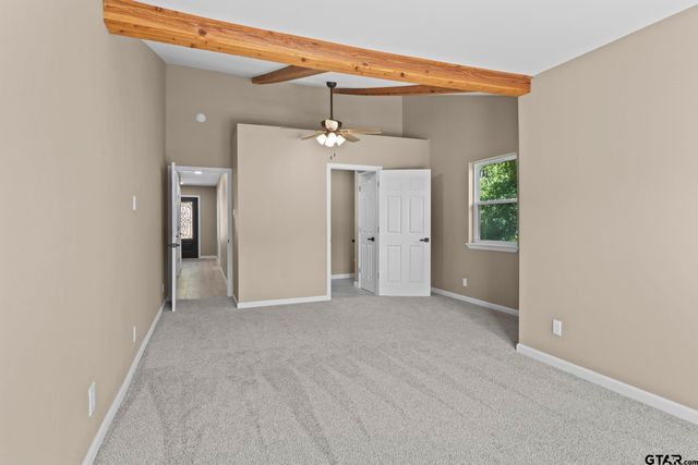1225 Chateau Ln, Hideaway, TX 75771