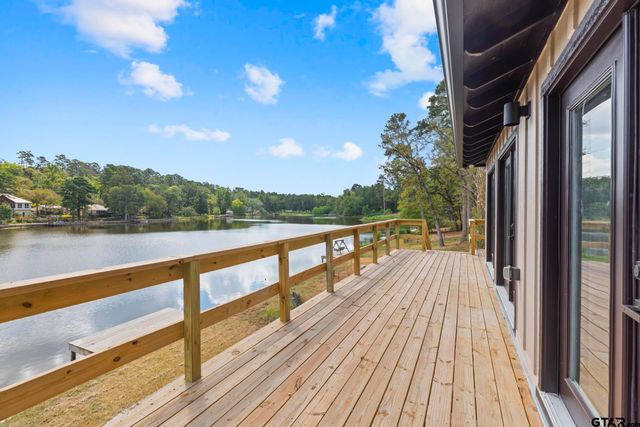 1225 Chateau Ln, Hideaway, TX 75771