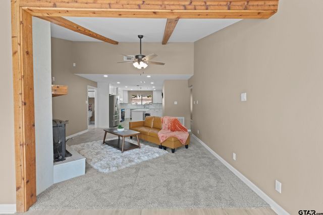 1225 Chateau Ln, Hideaway, TX 75771