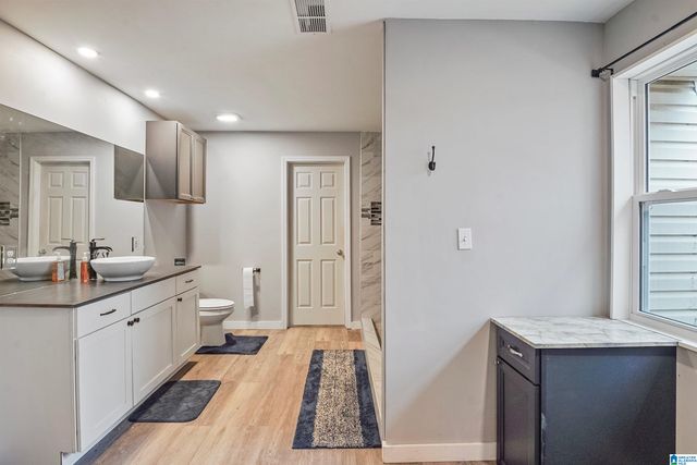 5041 ROSELYN ROAD, Bessemer, AL 35022