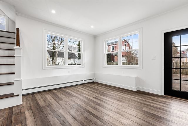 5 Smith St R, Rockport, MA 01966