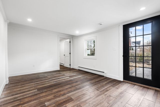 5 Smith St R, Rockport, MA 01966