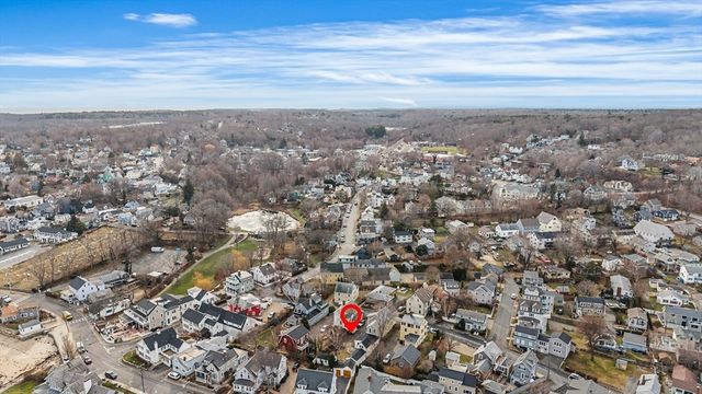 5 Smith St R, Rockport, MA 01966