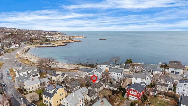 5 Smith St R, Rockport, MA 01966