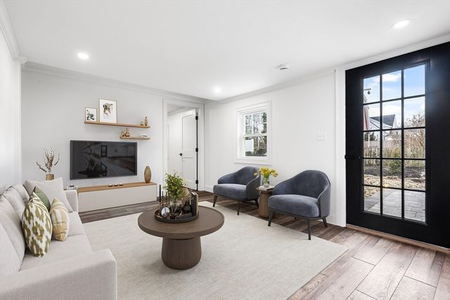 5 Smith St R, Rockport, MA 01966