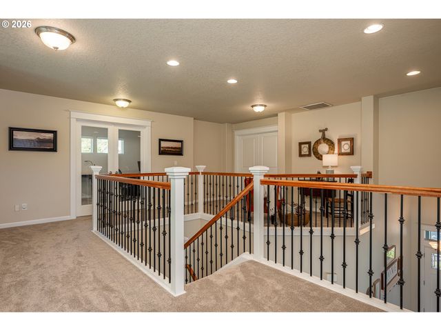 2711 Ne 159TH Cir, Ridgefield, WA 98642