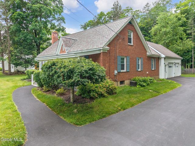 260 Consaul Road, Colonie, NY 12205