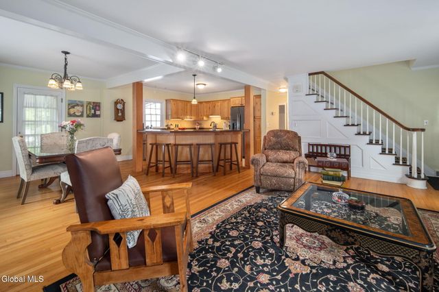 260 Consaul Road, Colonie, NY 12205