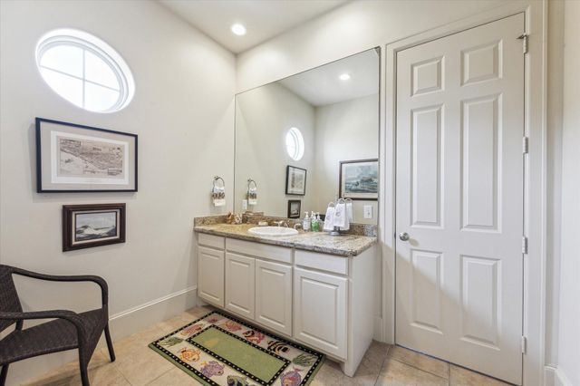 1 Blue Heron Cir Drive, Jamaica Beach, TX 77554