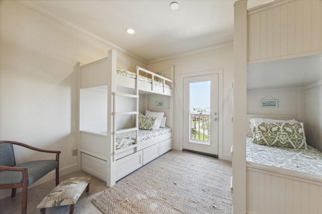 1 Blue Heron Cir Drive, Jamaica Beach, TX 77554