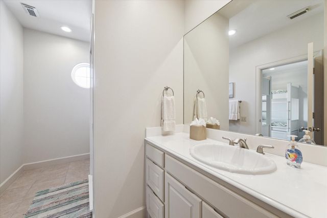 1 Blue Heron Cir Drive, Jamaica Beach, TX 77554