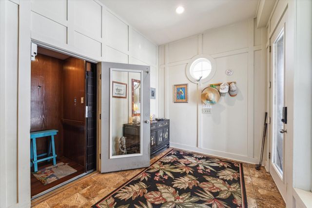 1 Blue Heron Cir Drive, Jamaica Beach, TX 77554