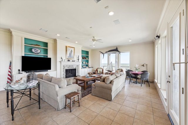 1 Blue Heron Cir Drive, Jamaica Beach, TX 77554