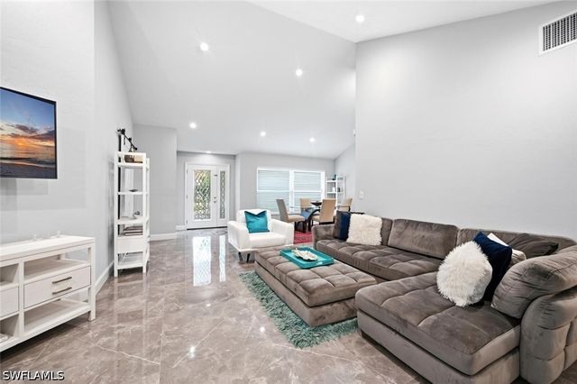 756 Reef Point CIR, Naples, FL 34108