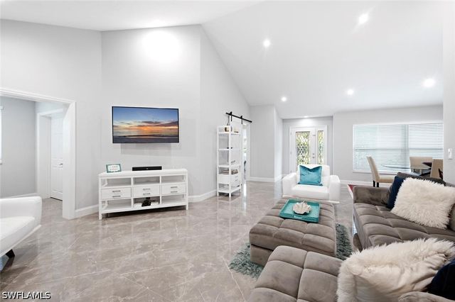 756 Reef Point CIR, Naples, FL 34108