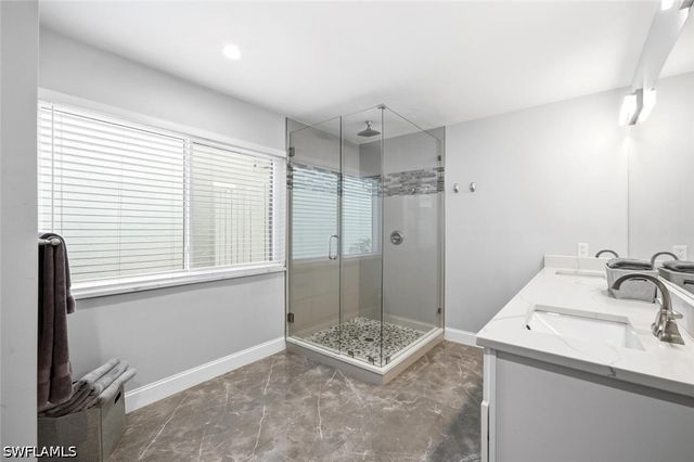 756 Reef Point CIR, Naples, FL 34108