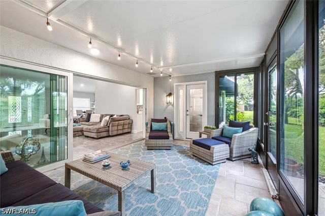 756 Reef Point CIR, Naples, FL 34108