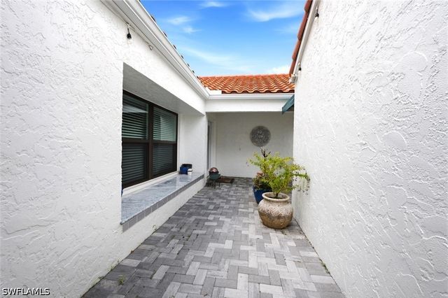 756 Reef Point CIR, Naples, FL 34108