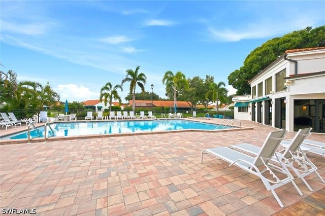 756 Reef Point CIR, Naples, FL 34108