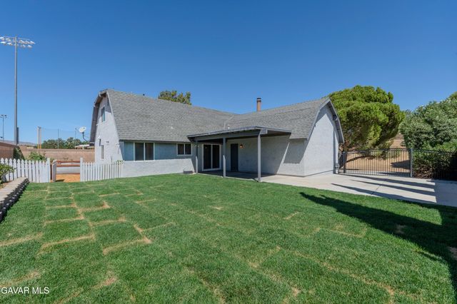 4718 Quartz Hill Road, Lancaster, CA 93536