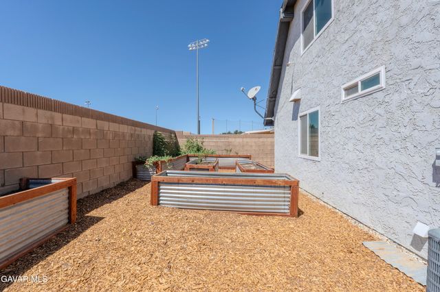 4718 Quartz Hill Road, Lancaster, CA 93536