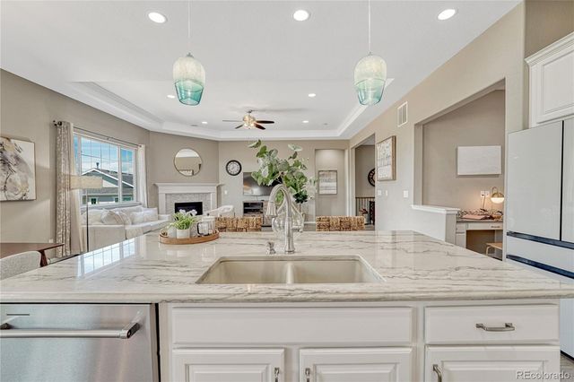 6677 S Catawba Way, Aurora, CO 80016
