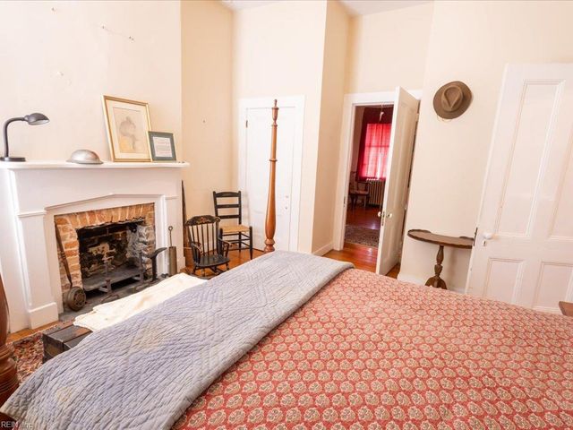 408 Court ST, Portsmouth, VA 23704