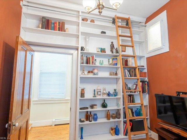 408 Court ST, Portsmouth, VA 23704