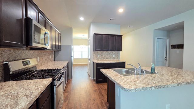 14097 Lake Crescent Drive, Conroe, TX 77384