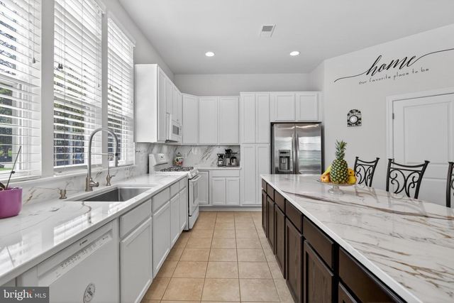 7153 COMRIE CT, Warrenton, VA 20187