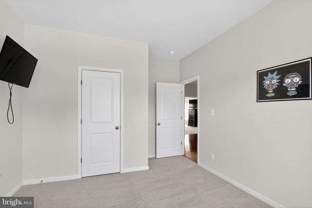 7153 COMRIE CT, Warrenton, VA 20187
