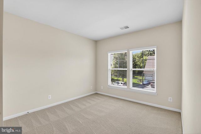 7153 COMRIE CT, Warrenton, VA 20187
