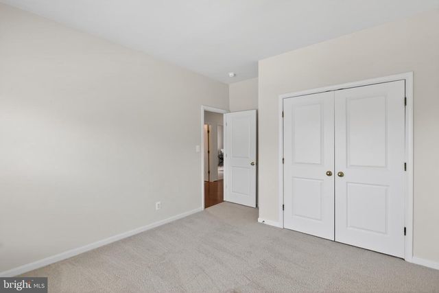 7153 COMRIE CT, Warrenton, VA 20187
