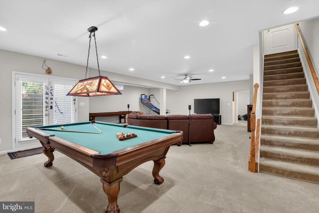7153 COMRIE CT, Warrenton, VA 20187