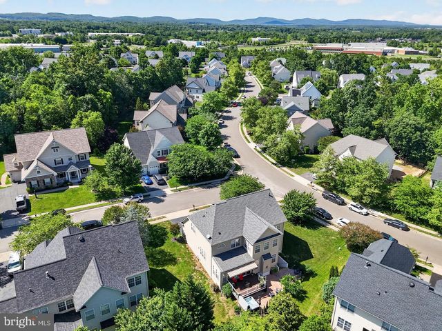 7153 COMRIE CT, Warrenton, VA 20187