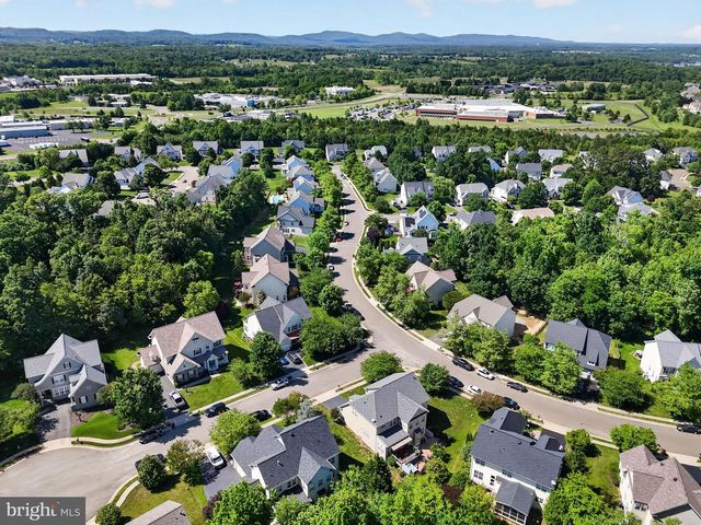 7153 COMRIE CT, Warrenton, VA 20187