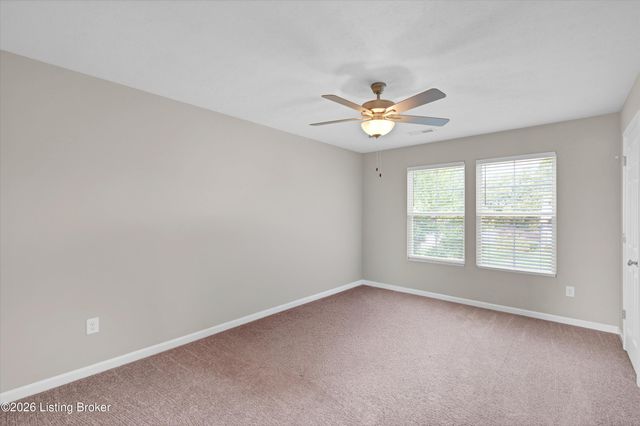 148 Hubbards Crossing Dr, Mt Washington, KY 40047