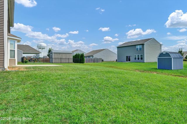 148 Hubbards Crossing Dr, Mt Washington, KY 40047