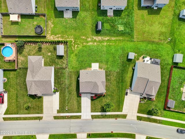148 Hubbards Crossing Dr, Mt Washington, KY 40047