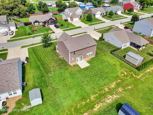 148 Hubbards Crossing Dr, Mt Washington, KY 40047