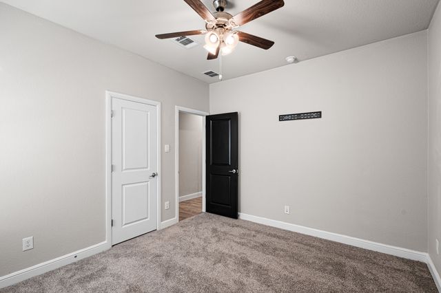 179 Dogwood Avenue, Rhome, TX 76078